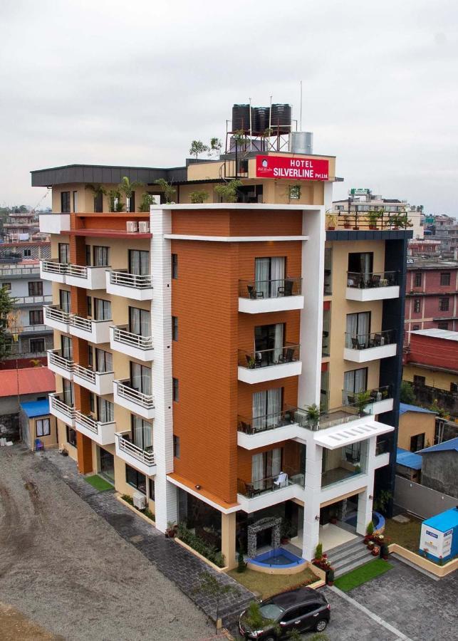 Hotel Silverline Pokhara Exteriör bild